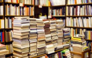 Buy & Sell Bulk Second-Hand & Used Wholesale Books | Bank & Vogue