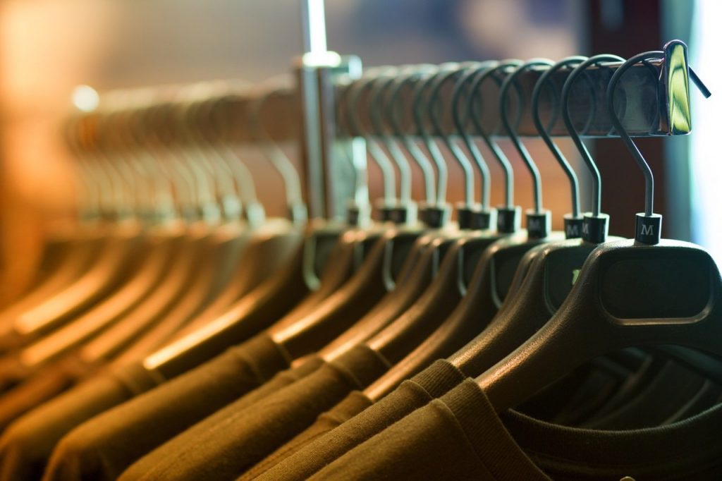 used clothing brokers