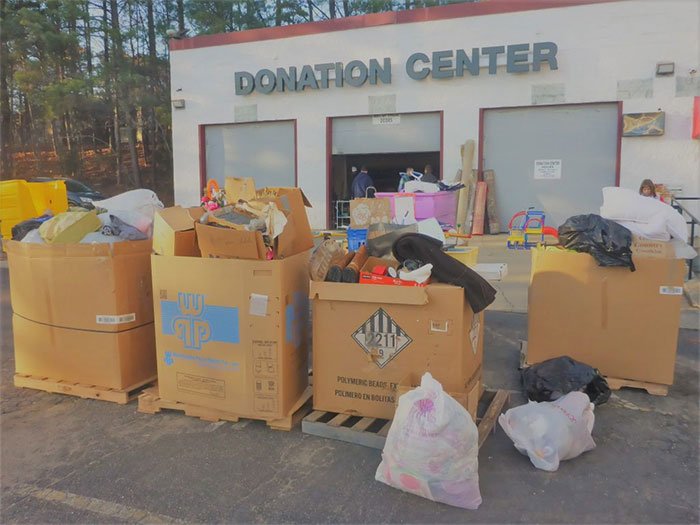 Used goods donation center